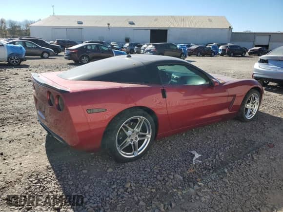 2005 Chevrolet Corvette с VIN 1G1YY24U055121120, выставлен на аукционе Copart как лот 87123205 с пробегом 83 664 миль миль и Списание • Salvage title. История ставок и продаж доступна на DreamBid. Изображение 3.