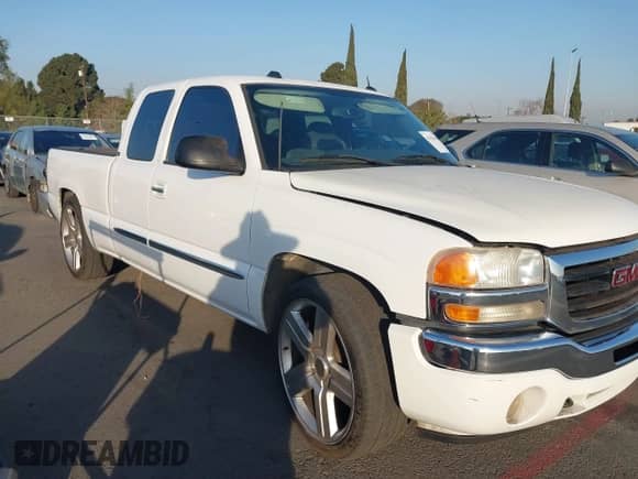 2005 GMC Sierra 1500 SLT with VIN 2GTEC19T851291536, listed as a IAAI auction lot 41428286 with 232,611 mi miles and . Bid and sale history available at DreamBid. Image 12.