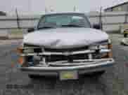 1997 Chevrolet Silverado 1500 with VIN 1GCEC14R2VZ231710, listed as a Copart auction lot 51452965 with 263,678 mi miles and Salvage title. Bid and sale history available at DreamBid. Image 5.