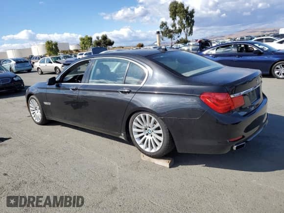 2012 BMW 7 Series 750Li с VIN WBAKB8C54CDX21005, выставлен на аукционе Copart как лот 84259845 с пробегом 90 004 миль миль и Чистый • Clean title. История ставок и продаж доступна на DreamBid. Изображение 2.