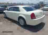 2006 Chrysler 300 with VIN 2C3KA43R56H505340, listed as a IAAI auction lot 42524646 with 134,283 mi miles and . Bid and sale history available at DreamBid. Image 3.