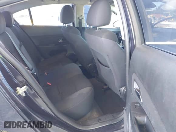 2014 Chevrolet Cruze 1LT с VIN 1G1PC5SB0E7441913, выставлен на аукционе IAAI как лот 43225035 с пробегом 104 362 миль миль и . История ставок и продаж доступна на DreamBid. Изображение 8.