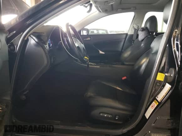 2012 Lexus IS 250 z VIN JTHBF5C25C5177909, wystawiony jako Copart lot #82356135 z przebiegiem 145 712 mil mil oraz Szkoda całkowita • Salvage title. Historia ofert i sprzedaży dostępna na DreamBid. Obrazek 7.