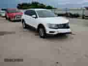 2018 Volkswagen Tiguan S с VIN 3VV1B7AX2JM086561, выставлен на аукционе Copart как лот 67357725 с пробегом 47 393 миль миль и Списание • Salvage title. История ставок и продаж доступна на DreamBid. Изображение 13.