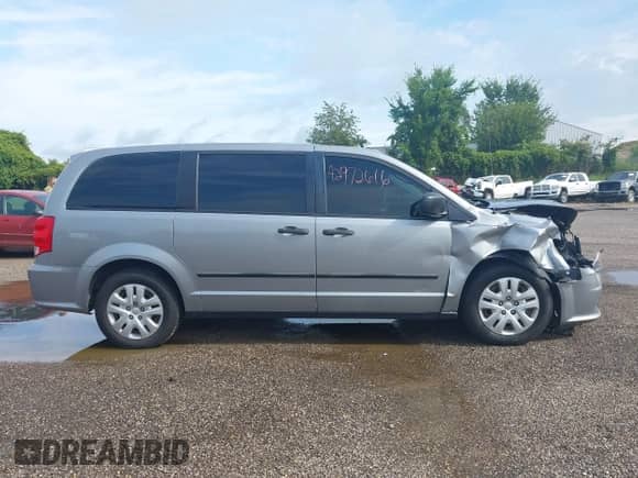 2016 Dodge Grand Caravan SE with VIN 2C4RDGBG7GR346920, listed as a IAAI auction lot 42972616 with 136,923 mi miles and . Bid and sale history available at DreamBid. Image 14.