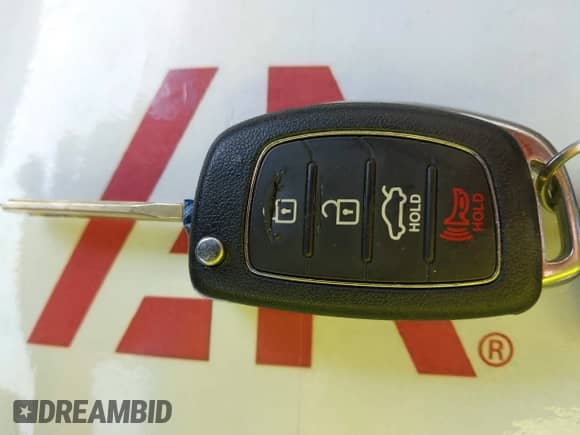 2015 Hyundai Sonata Sport с VIN 5NPE34AF4FH059801, выставлен на аукционе IAAI как лот 43245068 с пробегом 137 148 миль миль и . История ставок и продаж доступна на DreamBid. Изображение 11.