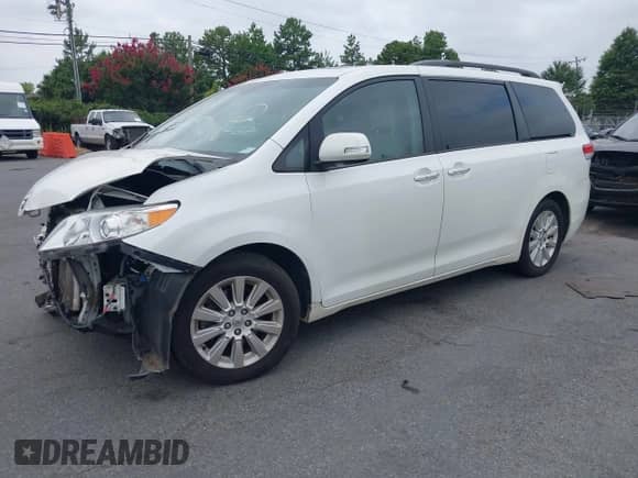 2014 Toyota Sienna XLE с VIN 5TDYK3DC7ES505251, выставлен на аукционе IAAI как лот 42886133 с пробегом 173 427 миль миль и . История ставок и продаж доступна на DreamBid. Изображение 17.
