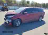 2025 Toyota Sienna XLE z VIN 5TDJSKFC9SS161197, wystawiony jako Copart lot #50755835 z przebiegiem 9 631 mil mil oraz Szkoda całkowita • Salvage title. Historia ofert i sprzedaży dostępna na DreamBid. Obrazek 1.