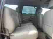 2002 Chevrolet Suburban LT с VIN 1GNFK16Z92J270011, выставлен на аукционе Copart как лот 64284605 с пробегом 296 089 миль миль и Чистый • Clean title. История ставок и продаж доступна на DreamBid. Изображение 11.