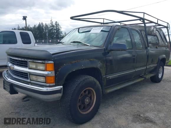 1996 Chevrolet Silverado 2500 с VIN 1GCGK29R8TE265987, выставлен на аукционе IAAI как лот 42032960 с пробегом 178 462 миль миль и . История ставок и продаж доступна на DreamBid. Изображение 2.