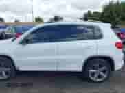 2017 Volkswagen Tiguan Sport с VIN WVGUV7AX0HW512062, выставлен на аукционе IAAI как лот 41905680 с пробегом 106 922 миль миль и . История ставок и продаж доступна на DreamBid. Изображение 15.
