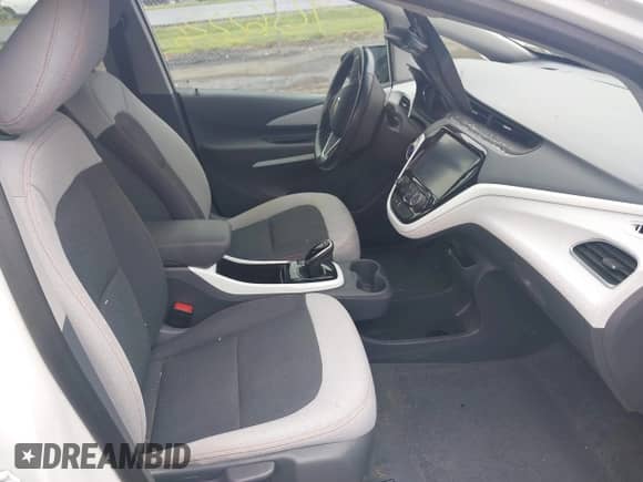 2021 Chevrolet Bolt EV LT z VIN 1G1FY6S05M4101349, wystawiony jako IAAI lot #42362226 z przebiegiem 47 005 mil mil oraz . Historia ofert i sprzedaży dostępna na DreamBid. Obrazek 5.