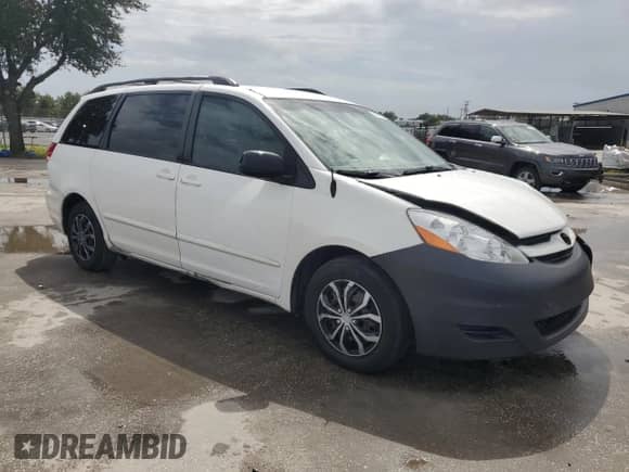 2008 Toyota Sienna LE with VIN 5TDZK23C78S146875, listed as a Copart auction lot 81959325 with 289,584 mi miles and Salvage title. Bid and sale history available at DreamBid. Image 4.