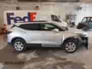 2020 Chevrolet Blazer LT z VIN 3GNKBCRS3LS676696, wystawiony jako IAAI lot #42864379 z przebiegiem 97 360 mil mil oraz . Historia ofert i sprzedaży dostępna na DreamBid. Obrazek 13.