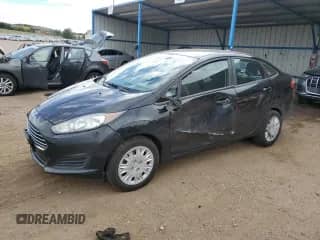 2015 Ford Fiesta S z VIN 3FADP4AJ2FM158699, wystawiony jako Copart lot #86433735 z przebiegiem 125 141 mil mil oraz Szkoda całkowita • Salvage title. Historia ofert i sprzedaży dostępna na DreamBid. Obrazek 1.