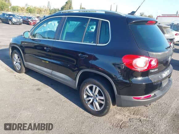 2009 Volkswagen Tiguan S с VIN WVGAV75N69W002294, выставлен на аукционе IAAI как лот 43149013 с пробегом 109 635 миль миль и . История ставок и продаж доступна на DreamBid. Изображение 3.