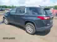 2018 Chevrolet Traverse LT Cloth z VIN 1GNEVGKW5JJ238396, wystawiony jako IAAI lot #42748487 z przebiegiem 72 675 mil mil oraz . Historia ofert i sprzedaży dostępna na DreamBid. Obrazek 3.