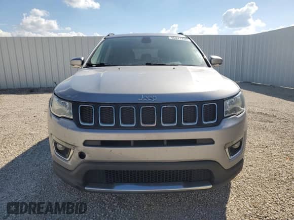 2019 Jeep Compass Limited with VIN 3C4NJCCB2KT676098, listed as a Copart auction lot 86871435 with 154,322 mi miles and Clean title. Bid and sale history available at DreamBid. Image 5.