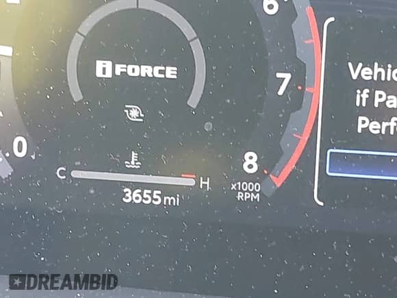 2025 Toyota Tacoma SR z VIN 3TMLB5JN9SM122113, wystawiony jako IAAI lot #43150778 z przebiegiem 3 655 mil mil oraz . Historia ofert i sprzedaży dostępna na DreamBid. Obrazek 15.