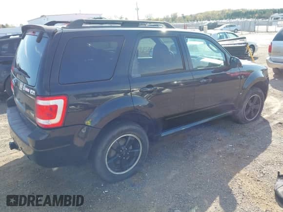 2011 Ford Escape XLT с VIN 1FMCU9DG7BKA66416, выставлен на аукционе IAAI как лот 43468112 с пробегом 197 987 миль миль и . История ставок и продаж доступна на DreamBid. Изображение 4.