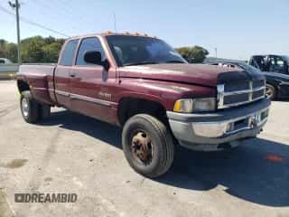 2001 Dodge 3500 с VIN 1B7MF33691J270681, выставлен на аукционе Copart как лот 83802055 с пробегом Не указан миль и Чистый • Clean title. История ставок и продаж доступна на DreamBid. Изображение 4.