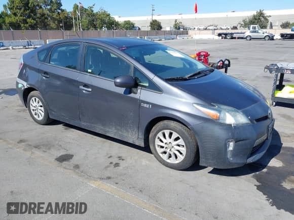 2013 Toyota Prius with VIN JTDKN3DP3D3037390, listed as a IAAI auction lot 43115837 with 236,118 mi miles and . Bid and sale history available at DreamBid. Image 1.