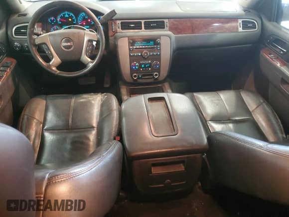 2013 GMC Sierra 1500 SLT с VIN 3GTP2WE79DG156685, выставлен на аукционе Copart как лот 55599185 с пробегом 220 968 миль миль и Списание • Salvage title. История ставок и продаж доступна на DreamBid. Изображение 8.