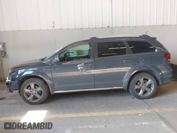 2018 Dodge Journey Crossroad z VIN 3C4PDDGG9JT172674, wystawiony jako IAAI lot #42004634 z przebiegiem 84 178 mil mil oraz . Historia ofert i sprzedaży dostępna na DreamBid. Obrazek 15.