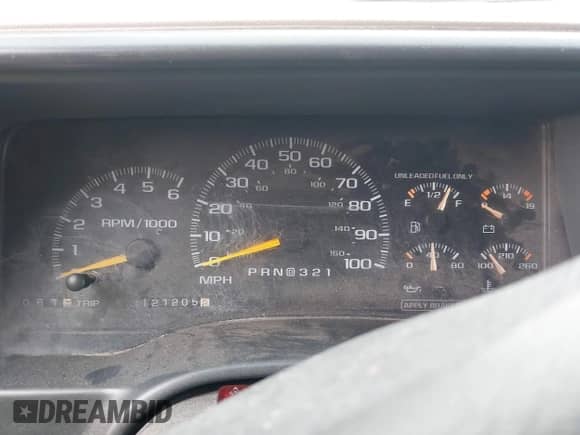 1999 Chevrolet Silverado 2500 with VIN 1GCGK29R2XF020473, listed as a IAAI auction lot 42787534 with 121,205 mi miles and . Bid and sale history available at DreamBid. Image 7.