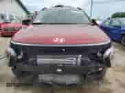 2025 Hyundai Kona Limited с VIN KM8HECA31SU300586, выставлен на аукционе Copart как лот 65919925 с пробегом 882 миль миль и Списание • Salvage title. История ставок и продаж доступна на DreamBid. Изображение 5.