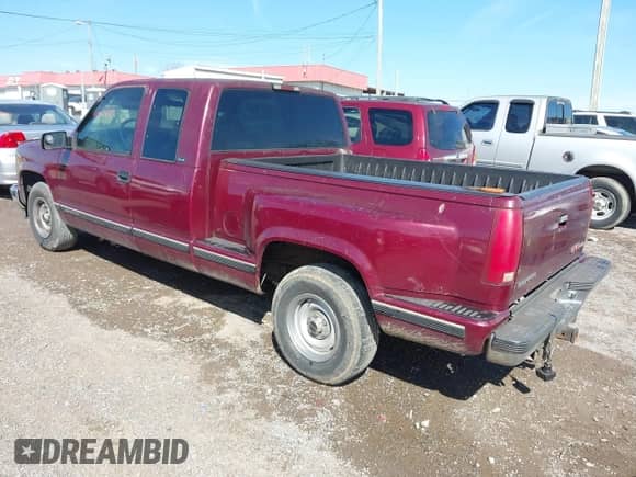 1996 GMC Sierra 1500 z VIN 2GTEC19M8T1563153, wystawiony jako IAAI lot #41812833 z przebiegiem 347 836 mil mil oraz . Historia ofert i sprzedaży dostępna na DreamBid. Obrazek 3.