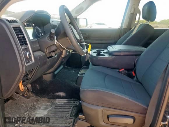 2024 Ram 1500 Express z VIN 1C6RR6KG5RS197363, wystawiony jako Copart lot #70836035 z przebiegiem 17 057 mil mil oraz Szkoda całkowita • Salvage title. Historia ofert i sprzedaży dostępna na DreamBid. Obrazek 7.