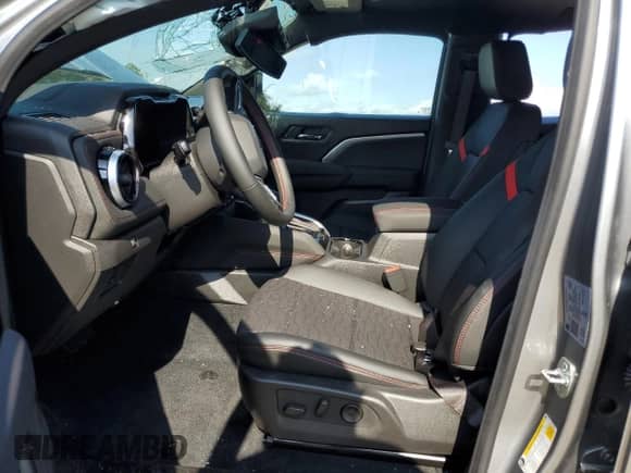 2025 Chevrolet Colorado 4WD Z71 с VIN 1GCPTDEK1S1198818, выставлен на аукционе Copart как лот 65616045 с пробегом 16 миль миль и Списание • Salvage title. История ставок и продаж доступна на DreamBid. Изображение 7.