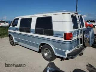 1996 Dodge Cargo z VIN 2B6HB21Y8TK102554, wystawiony jako Copart lot #75573984 z przebiegiem 221 439 mil mil oraz Szkoda całkowita • Salvage title. Historia ofert i sprzedaży dostępna na DreamBid. Obrazek 2.
