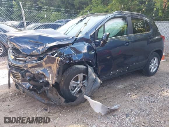 2018 Chevrolet Trax LT with VIN 3GNCJPSB8JL393551, listed as a IAAI auction lot 42966055 with 97,504 mi miles and . Bid and sale history available at DreamBid. Image 2.