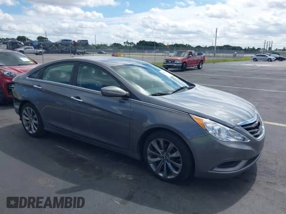 2013 Hyundai Sonata SE с VIN 5NPEC4AC2DH664211, выставлен на аукционе IAAI как лот 43446121 с пробегом 182 202 миль миль и . История ставок и продаж доступна на DreamBid. Изображение 1.