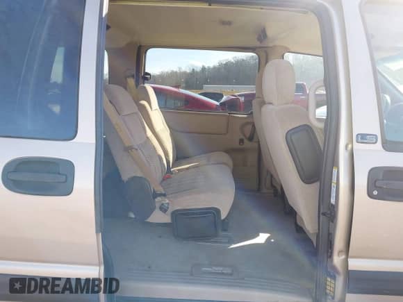 2003 Chevrolet Venture 1SA с VIN 1GNDX03E33D159362, выставлен на аукционе IAAI как лот 41472230 с пробегом 182 430 миль миль и . История ставок и продаж доступна на DreamBid. Изображение 8.