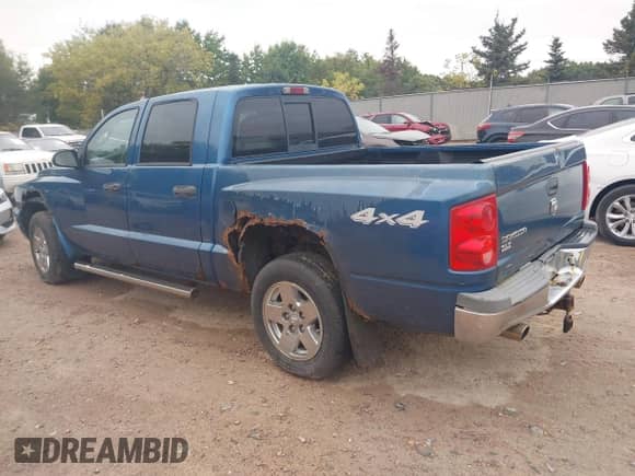 2006 Dodge Dakota SLT with VIN 1D7HW48K66S507938, listed as a IAAI auction lot 43386132 with 193,520 mi miles and . Bid and sale history available at DreamBid. Image 3.