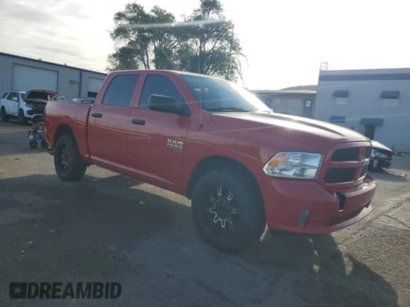 2019 Ram 1500 Express z VIN 1C6RR7KGXKS504537, wystawiony jako Copart lot #60721095 z przebiegiem 64 022 mil mil oraz Szkoda całkowita • Salvage title. Historia ofert i sprzedaży dostępna na DreamBid. Obrazek 4.