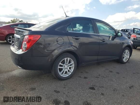2014 Chevrolet Sonic LT с VIN 1G1JC5SH1E4162384, выставлен на аукционе Copart как лот 87406625 с пробегом 101 929 миль миль и Чистый • Clean title. История ставок и продаж доступна на DreamBid. Изображение 3.