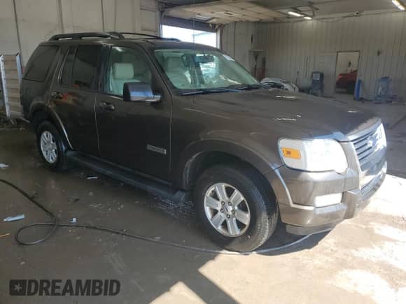 2008 Ford Explorer XLT с VIN 1FMEU73E48UA57232, выставлен на аукционе Copart как лот 81025505 с пробегом 146 022 миль миль и Списание • Salvage title. История ставок и продаж доступна на DreamBid. Изображение 4.