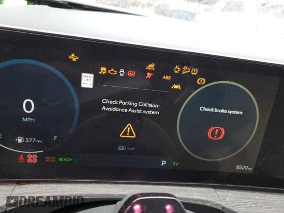 2024 Hyundai Santa Fe Calligraphy with VIN 5NMP54G12RH009169, listed as a Copart auction lot 84000174 with 8,520 mi miles and Non repairable. Bid and sale history available at DreamBid. Image 9.