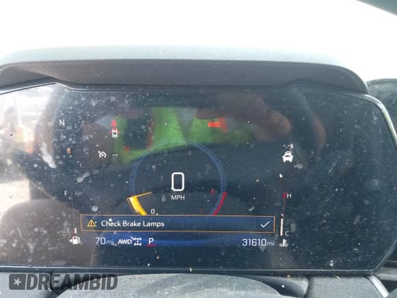 2024 Chevrolet TrailBlazer LS z VIN KL79MNSL9RB038051, wystawiony jako IAAI lot #42780037 z przebiegiem 31 610 mil mil oraz . Historia ofert i sprzedaży dostępna na DreamBid. Obrazek 7.