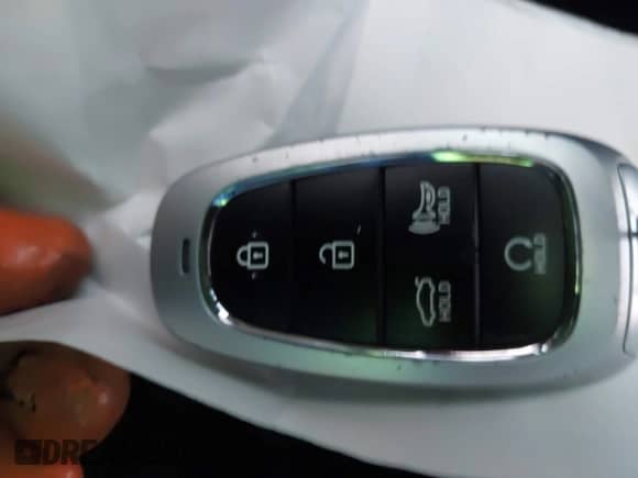 2020 Hyundai Sonata SEL with VIN 5NPEL4JA0LH024236, listed as a IAAI auction lot 43399388 with 108,560 mi miles and . Bid and sale history available at DreamBid. Image 11.