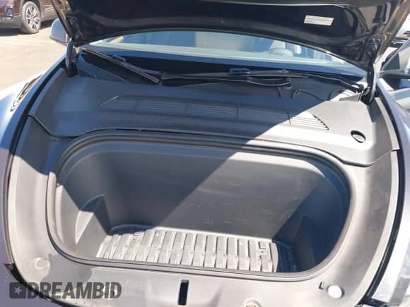 2024 Tesla Model Y с VIN 7SAYGDEDXRF050391, выставлен на аукционе IAAI как лот 43327993 с пробегом 60 206 миль миль и . История ставок и продаж доступна на DreamBid. Изображение 10.