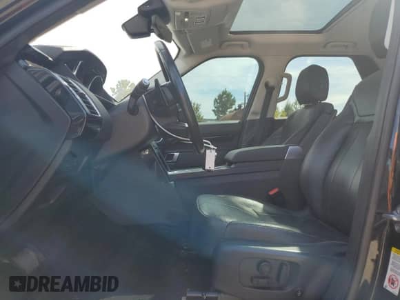 2019 Land Rover Discovery SE with VIN SALRG2RV9KA094494, listed as a Copart auction lot 71841235 with 154,330 mi miles and Clean title. Bid and sale history available at DreamBid. Image 7.