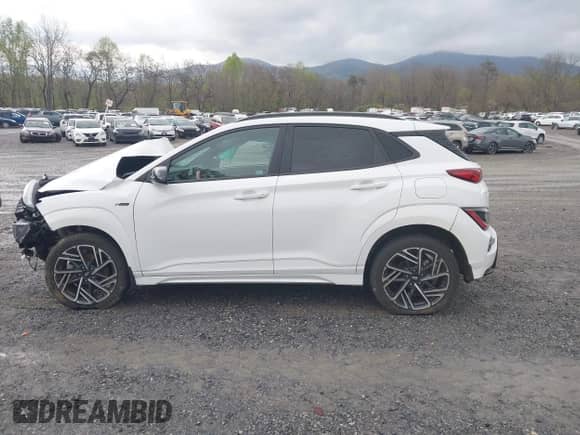 2023 Hyundai Kona N Line с VIN KM8K33A38PU999038, выставлен на аукционе IAAI как лот 42001429 с пробегом 15 569 миль миль и . История ставок и продаж доступна на DreamBid. Изображение 14.