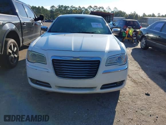 2011 Chrysler 300 Limited с VIN 2C3CA5CG9BH529398, выставлен на аукционе IAAI как лот 43490532 с пробегом 291 414 миль миль и . История ставок и продаж доступна на DreamBid. Изображение 6.