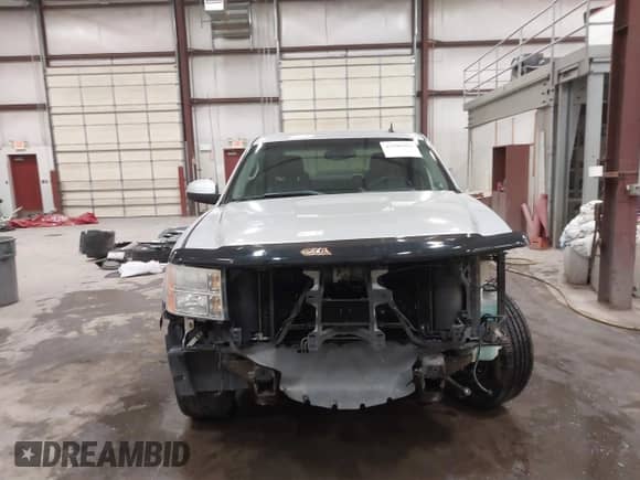 2011 GMC Sierra 1500 SLT z VIN 3GTP2WE35BG123533, wystawiony jako IAAI lot #41990602 z przebiegiem 150 403 mil mil oraz . Historia ofert i sprzedaży dostępna na DreamBid. Obrazek 13.
