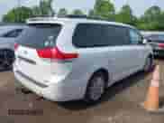 2011 Toyota Sienna XLE AAS с VIN 5TDYK3DC2BS120482, выставлен на аукционе IAAI как лот 42289237 с пробегом 324 817 миль миль и . История ставок и продаж доступна на DreamBid. Изображение 4.